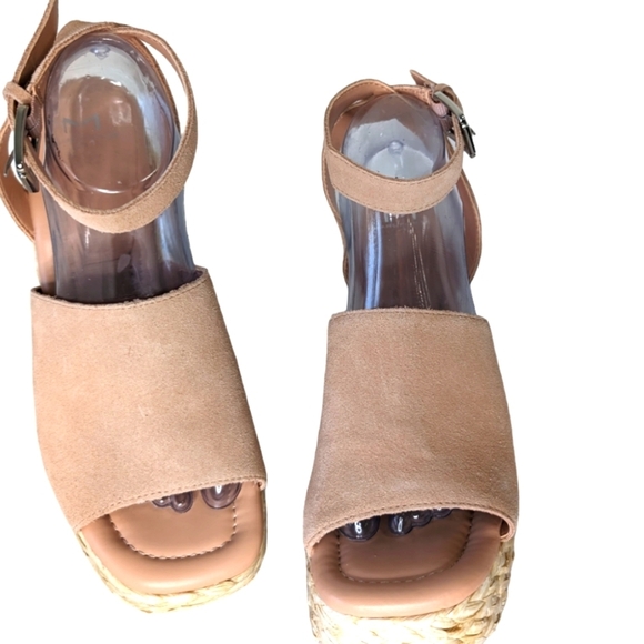 Nelly Ankle Strap Wedge Sandal in Light Natural ...Size 9.5 - Picture 2 of 11